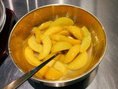 黄桃糖水-本炙炭烤·蒲烧活鳗料理店(金沙洲店)