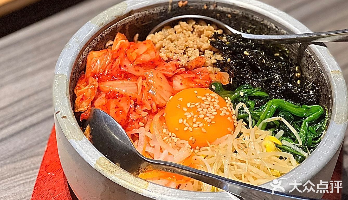 经常请吃饭的漂亮姐姐