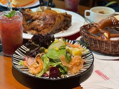 牛油果虾仁沙拉-申德勒加油站西餐厅(日坛路总店)