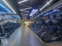 -英派斯健身旗舰店(海信国际中心馆)