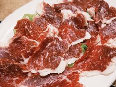 鲜牛肉-濠轩阁特色生蚝火锅总店