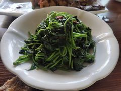 -董厨煨汤馆(车站路店)