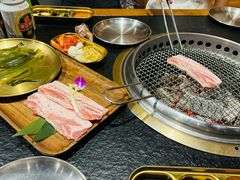 -何发发和牛烧肉·鳗鱼榴莲放题自助(乐峰广场店)