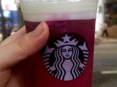 -星巴克(广州南站A18检票口楼上)