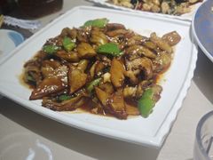 -老码头黑皮肘子锅包肉(赣水路店)