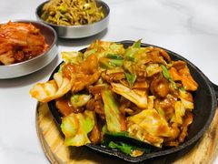 铁板五花肉-HONGA HONGA雄家(曹路店)