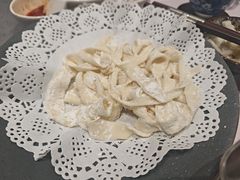 -红鼎豆捞·非遗鲍皇汤火锅(宝丰路店)