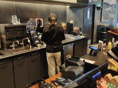 -星巴克(杭州临平银泰城B1店)