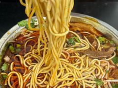 -薛记襄阳香辣牛肉面(平安路店)