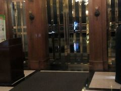 站在大厅往门口看-老味道民宿(栈桥店)