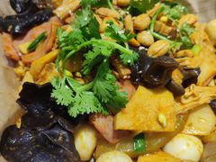 -红渡小香·牛肉麻辣香锅(车站南路店)