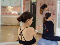 -爱尔乐美孕产瑜伽·普拉提