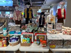 点击看大图 -孩子王(泊富ICITY店)