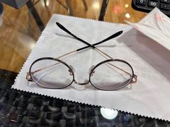 -MiRi眼镜连锁·蔡司·尼康控优点合作店(莘庄店)