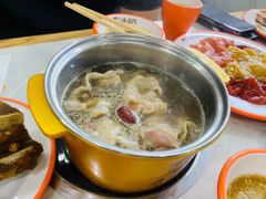 -小鱼儿鲜鱼自助火锅(芝尔庄店)