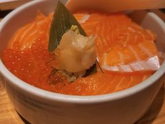三文鱼亲子饭-初居食屋日式料理(万象城购物中心店)