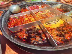 -周小明火锅(黑金冠社区店)