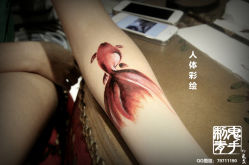 -鬼手纹身小鬼店