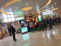 等位区-费大厨辣椒炒肉(万家丽一店)