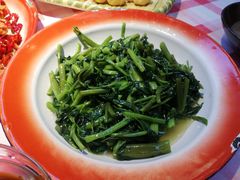 时蔬-思博半步颠小酒馆(梦时代店)