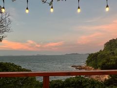 -美人鱼悬崖海景餐厅(鹿嘴山庄店)
