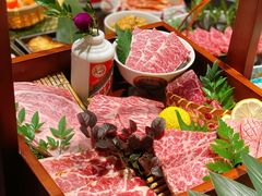 -山川小町·极番烧肉(新地假日广场店)