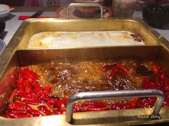 -尚尚仙·酸汤猪手·猪肚鸡火锅(华联万柳购物中心店)