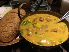 -大头虾越式风味餐厅(光明广场店)
