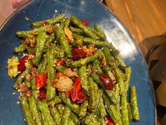 -耶里夏丽·新疆菜·家庭聚场(百联中环购物广场店)
