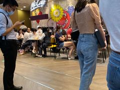 等位区-麦当劳(皇岗路店)