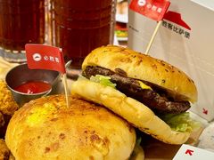 -必胜客(WOW中心城店)