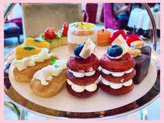 红丝绒工作日双人下午茶-Salon de Ville浦江汇(上海外滩华尔道夫酒店店)