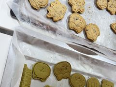 -三只小羊蛋糕DIY烘焙·拼豆·银饰(光谷店)