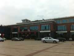大停车场-新长岭大酒店酒楼