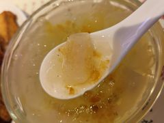 桃胶银耳炖雪梨-五条人糖水铺(光谷世界城店)