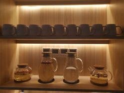 -静待花开瑜伽尊巴会馆