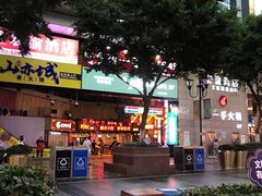 -八一路好吃街(雨田商务大厦店)