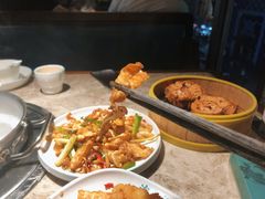 葱姜炒鱼杂-淘米捞·米汤脆鲩鱼火锅(福田皇岗店)