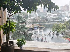 -包整·丝娃娃(一览甲秀楼风景店)