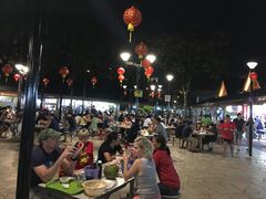 -纽顿熟食中心