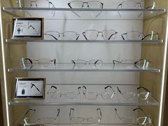 -茂昌眼镜(南京东路店)