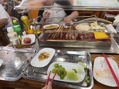 -哈尔滨小酒馆·鲜肉现穿自助烧烤(康新花园店)