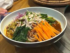 鸡丝凉米线-云尊府云南菜·蒸汽石锅鱼(学清路店)