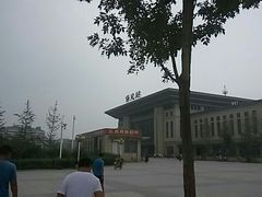 -闫家驴肉老店(华电一校店)
