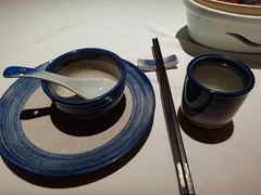 -八府香鸭·啫啫煲(华山路店)