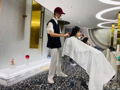 大厅-3AM HAIR SALON烫发染发接发