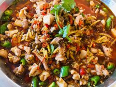 -兔行天下-鸿鹤鲜锅兔(中海国际店)