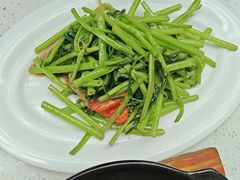 -肥仔文澳门猪骨煲(南京西路店)