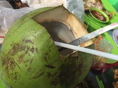 泰国香椰子-明记烧鱼美味店