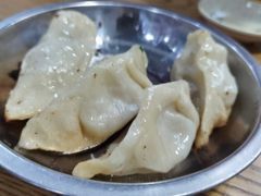 -黄阿姨锅贴大王(万航渡路店)